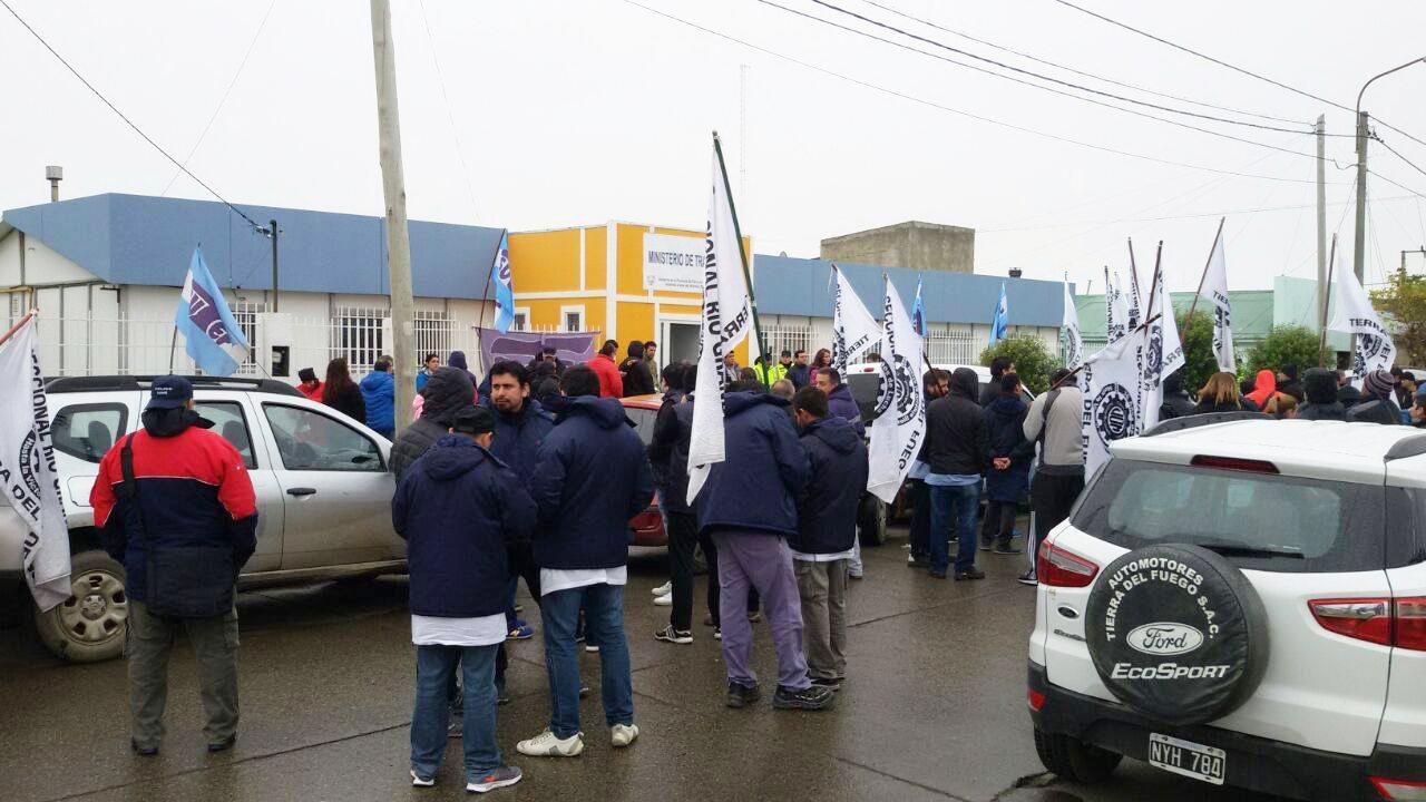 Hoy habrá una audiencia en el Ministerio de Trabajo por 