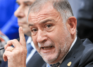 Luis Juez advirtió baja calidad en el debate parlamentario